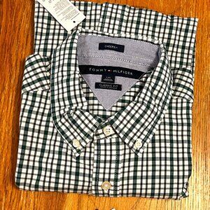 Tommy Hilfiger Men's Size L 100% Cotton  L/S Button Down Shirt. Green Plaid. NWT